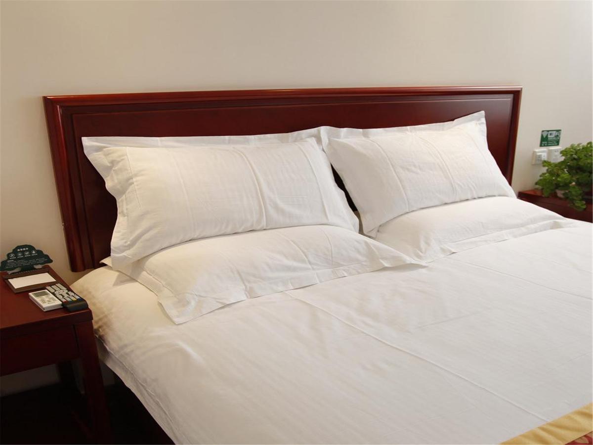 Greentree Inn Shanghai Hongqiao Metro Station Express Hotel Bagian luar foto